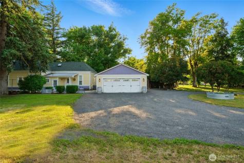 415 Preston Avenue Waitsburg WA 99361