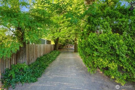415 Preston Avenue Waitsburg WA 99361