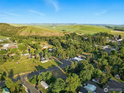415 Preston Avenue Waitsburg WA 99361