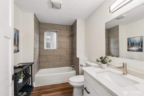 17728 161st Avenue SE Renton WA 98058