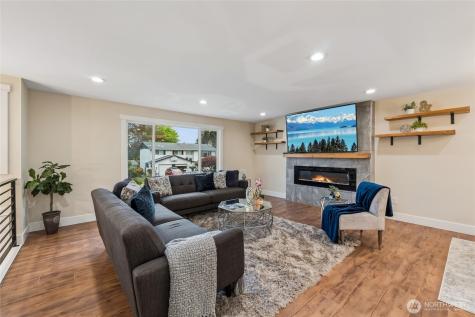 17728 161st Avenue SE Renton WA 98058