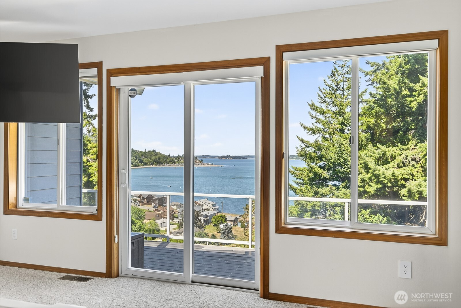 1107 Puesta Del Sol Camano Island WA 98282