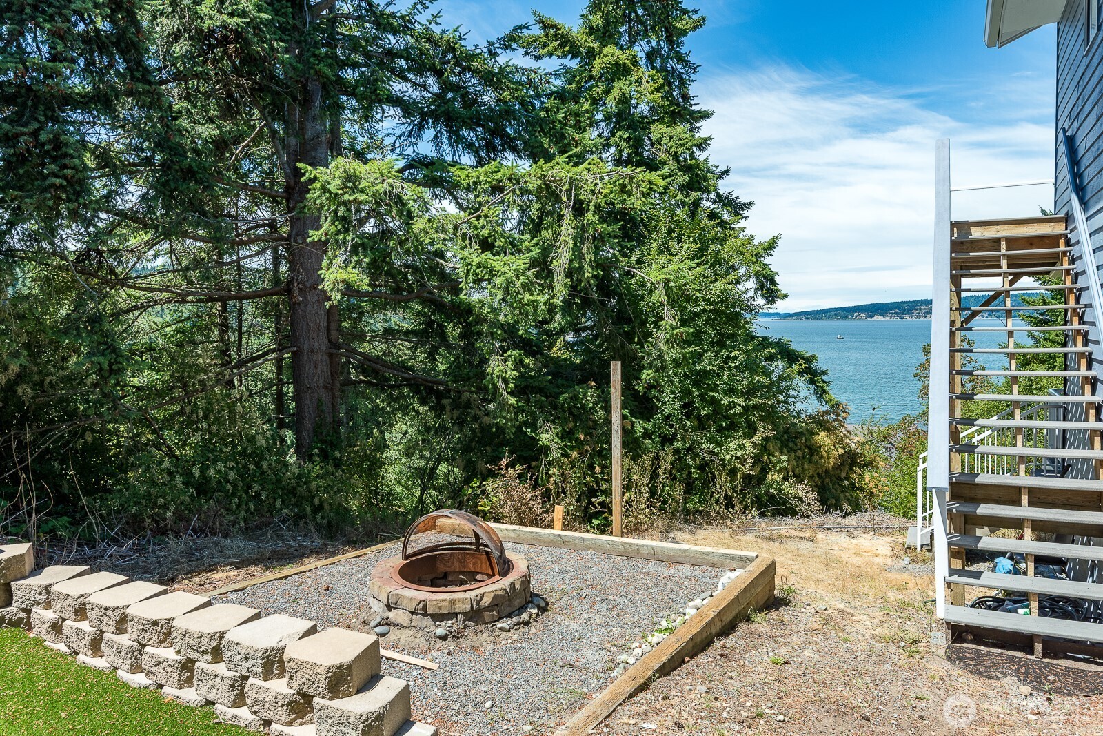 1107 Puesta Del Sol Camano Island WA 98282