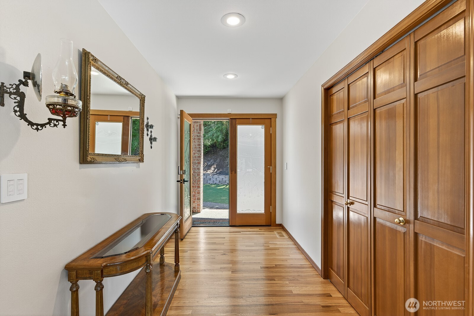 1107 Puesta Del Sol Camano Island WA 98282