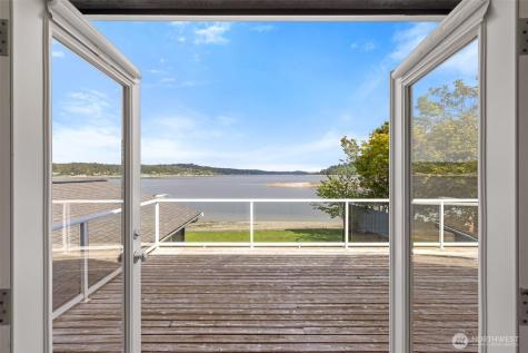 2815 Moorelands Drive NW Gig Harbor WA 98335