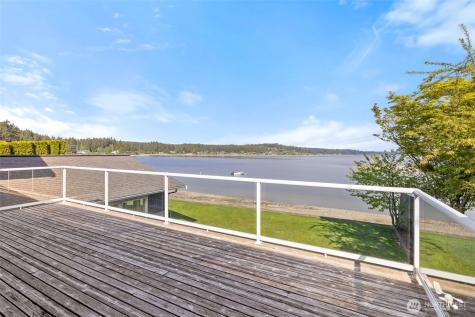 2815 Moorelands Drive NW Gig Harbor WA 98335