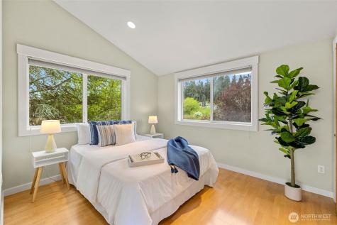 2815 Moorelands Drive NW Gig Harbor WA 98335