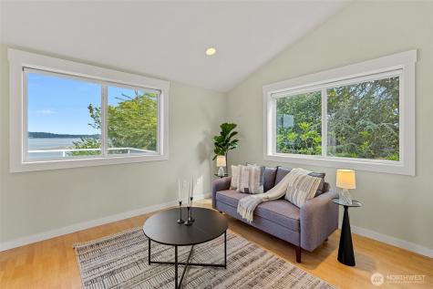 2815 Moorelands Drive NW Gig Harbor WA 98335