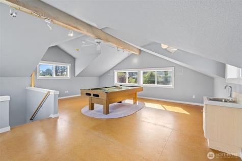 2815 Moorelands Drive NW Gig Harbor WA 98335