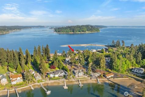 2815 Moorelands Drive NW Gig Harbor WA 98335