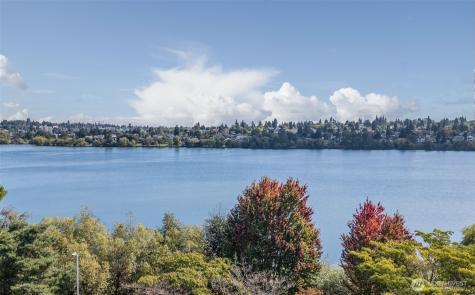 6709 Aurora Avenue Seattle WA 98103