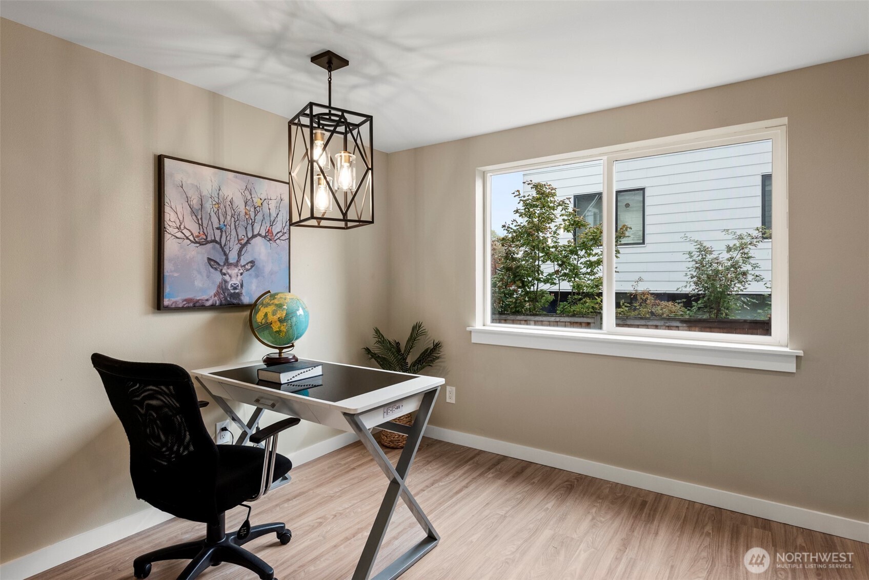 6709 Aurora Avenue Seattle WA 98103