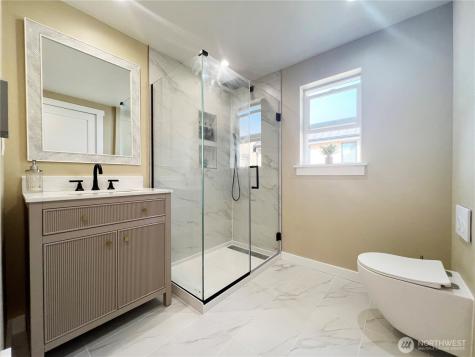 6709 Aurora Avenue Seattle WA 98103