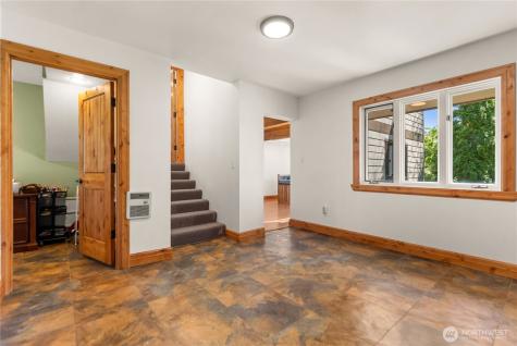 13 Parkway Street Omak WA 98841