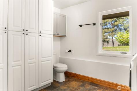 13 Parkway Street Omak WA 98841