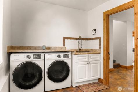 13 Parkway Street Omak WA 98841