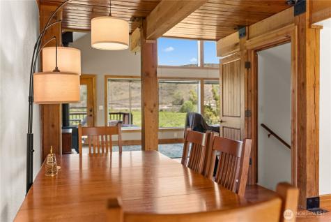 13 Parkway Street Omak WA 98841