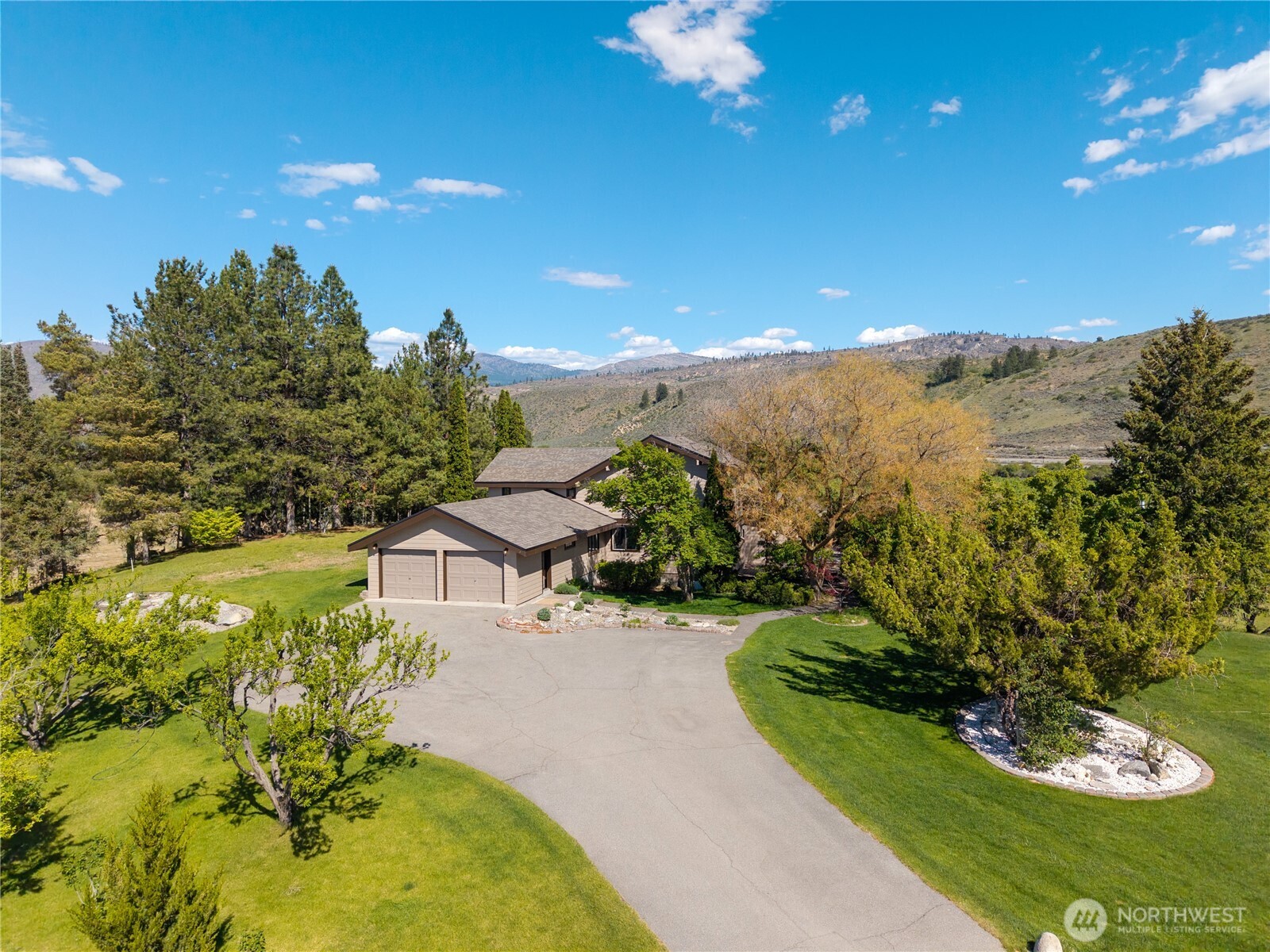 13 Parkway Street Omak WA 98841