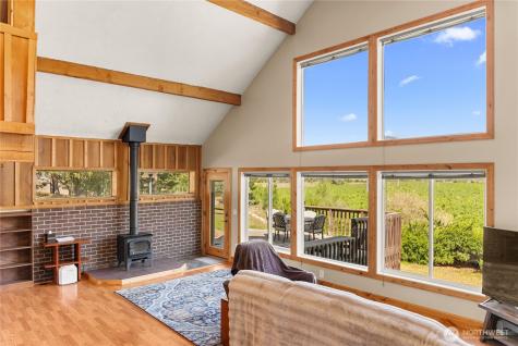 13 Parkway Street Omak WA 98841