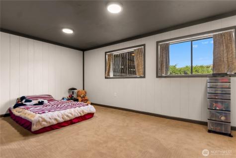 13 Parkway Street Omak WA 98841