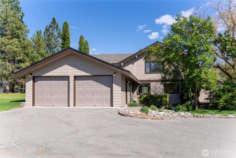 13 Parkway Street Omak WA 98841