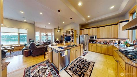 2837 E Lake Sammamish Parkway NE Sammamish WA 98074