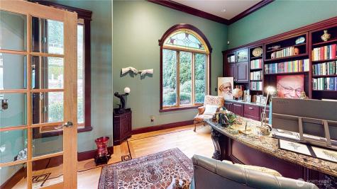 2837 E Lake Sammamish Parkway NE Sammamish WA 98074