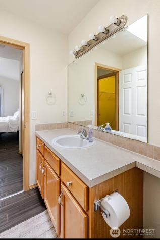 10047 17th Avenue SW Seattle WA 98146