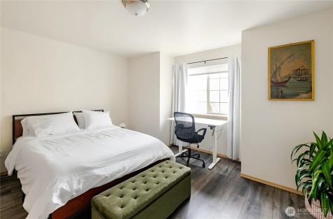 10047 17th Avenue SW Seattle WA 98146