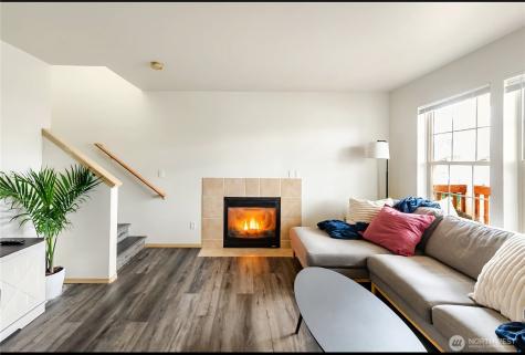 10047 17th Avenue SW Seattle WA 98146