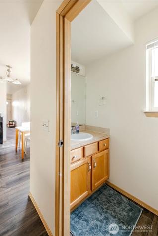10047 17th Avenue SW Seattle WA 98146