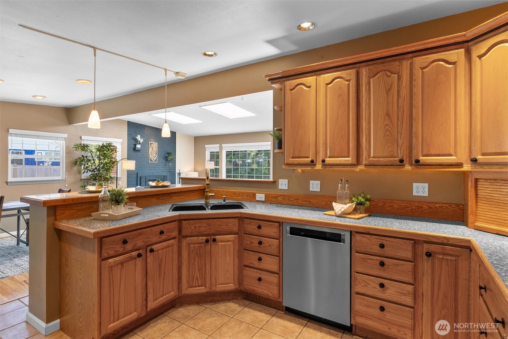 17821 60th Avenue W Lynnwood WA 98037