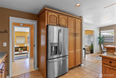 17821 60th Avenue W Lynnwood WA 98037