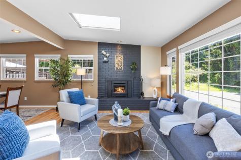 17821 60th Avenue W Lynnwood WA 98037