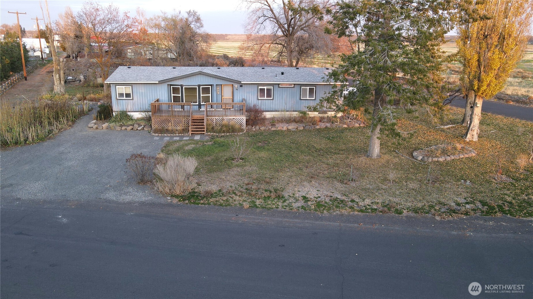 37585 Western Avenue NE Coulee City WA 99115