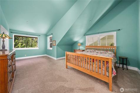 10507 48th Street E Edgewood WA 98372