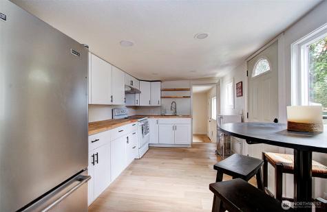 16790 Lewis River Road Cougar WA 98616