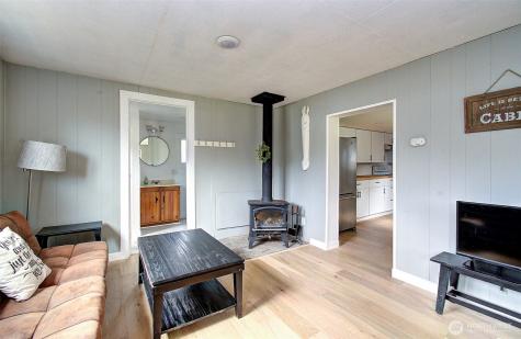 16790 Lewis River Road Cougar WA 98616
