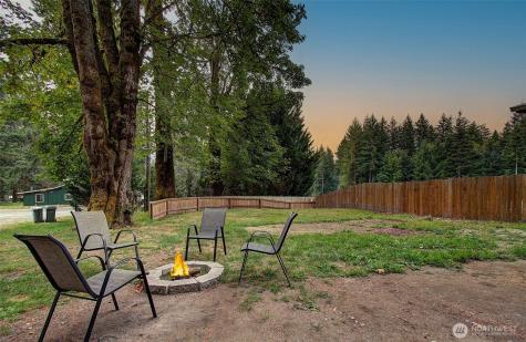 16790 Lewis River Road Cougar WA 98616