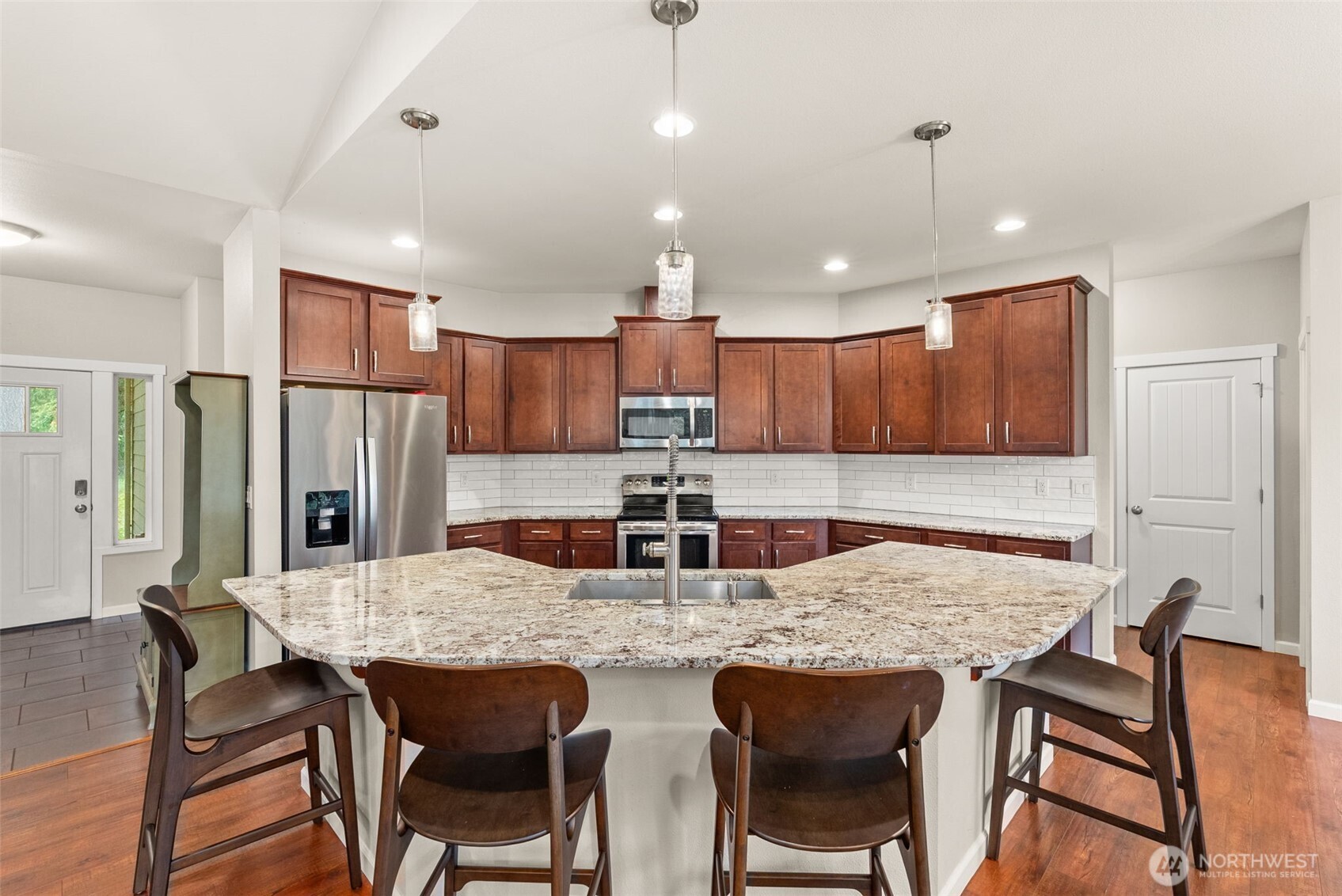 113 Hazel Drive Chehalis WA 98532
