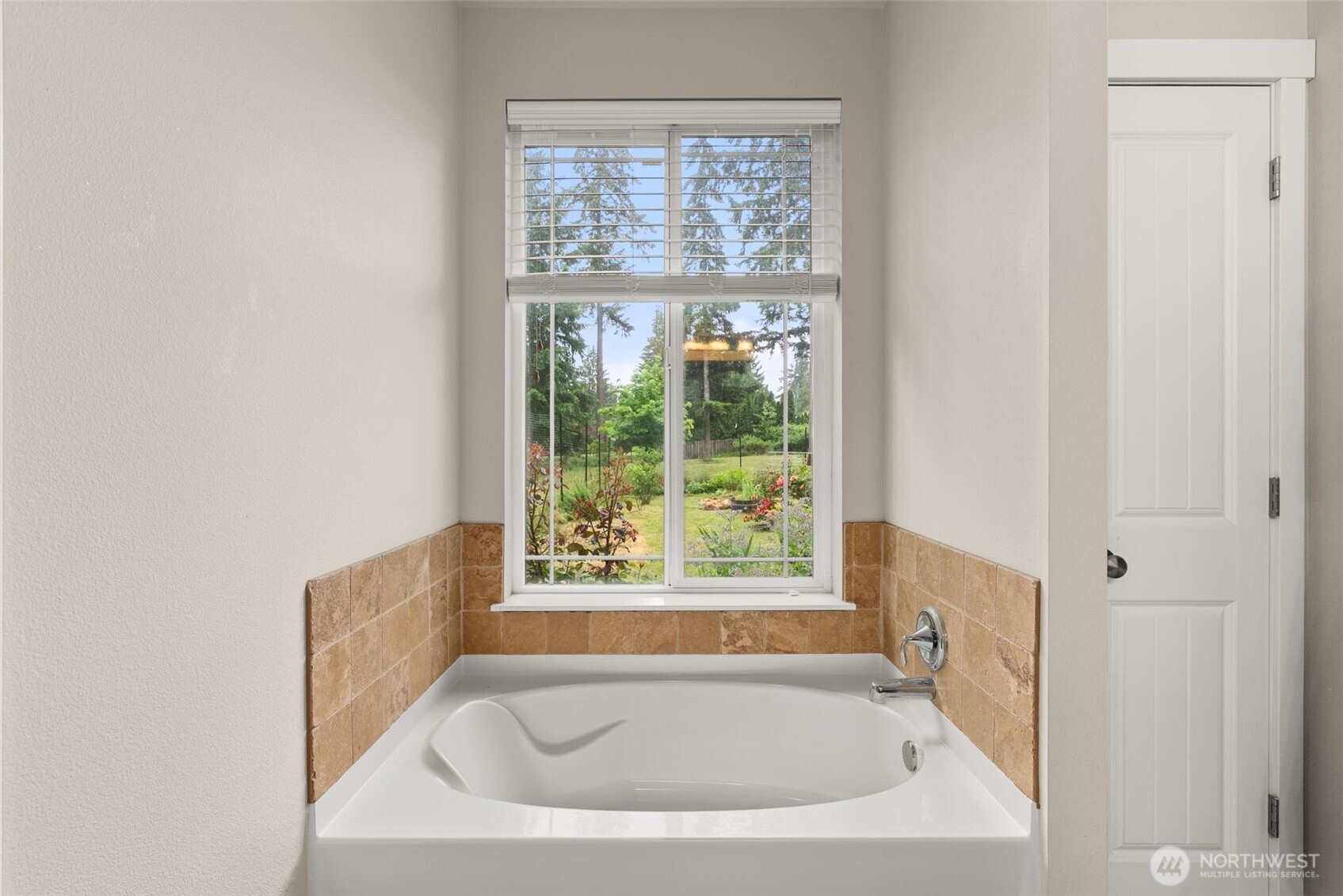 113 Hazel Drive Chehalis WA 98532