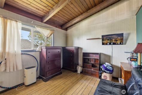 941 Diane Avenue Oak Harbor WA 98277