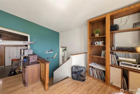 941 Diane Avenue Oak Harbor WA 98277