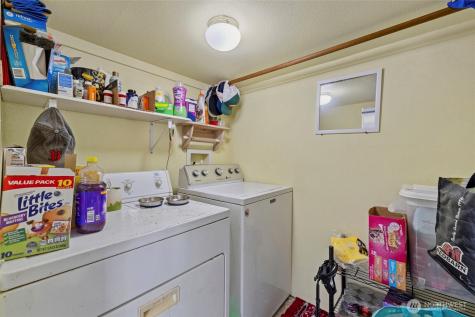 941 Diane Avenue Oak Harbor WA 98277