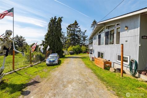 941 Diane Avenue Oak Harbor WA 98277
