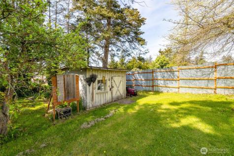 941 Diane Avenue Oak Harbor WA 98277