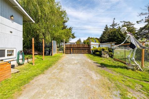 941 Diane Avenue Oak Harbor WA 98277