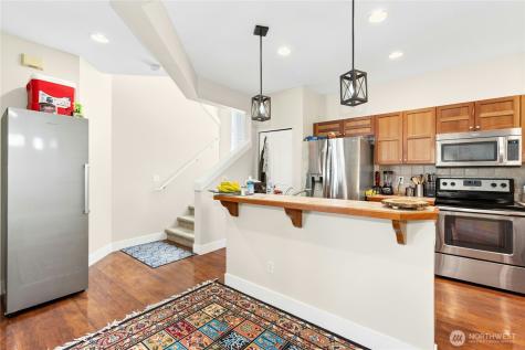16918 Woodside Drive SE Renton WA 98058