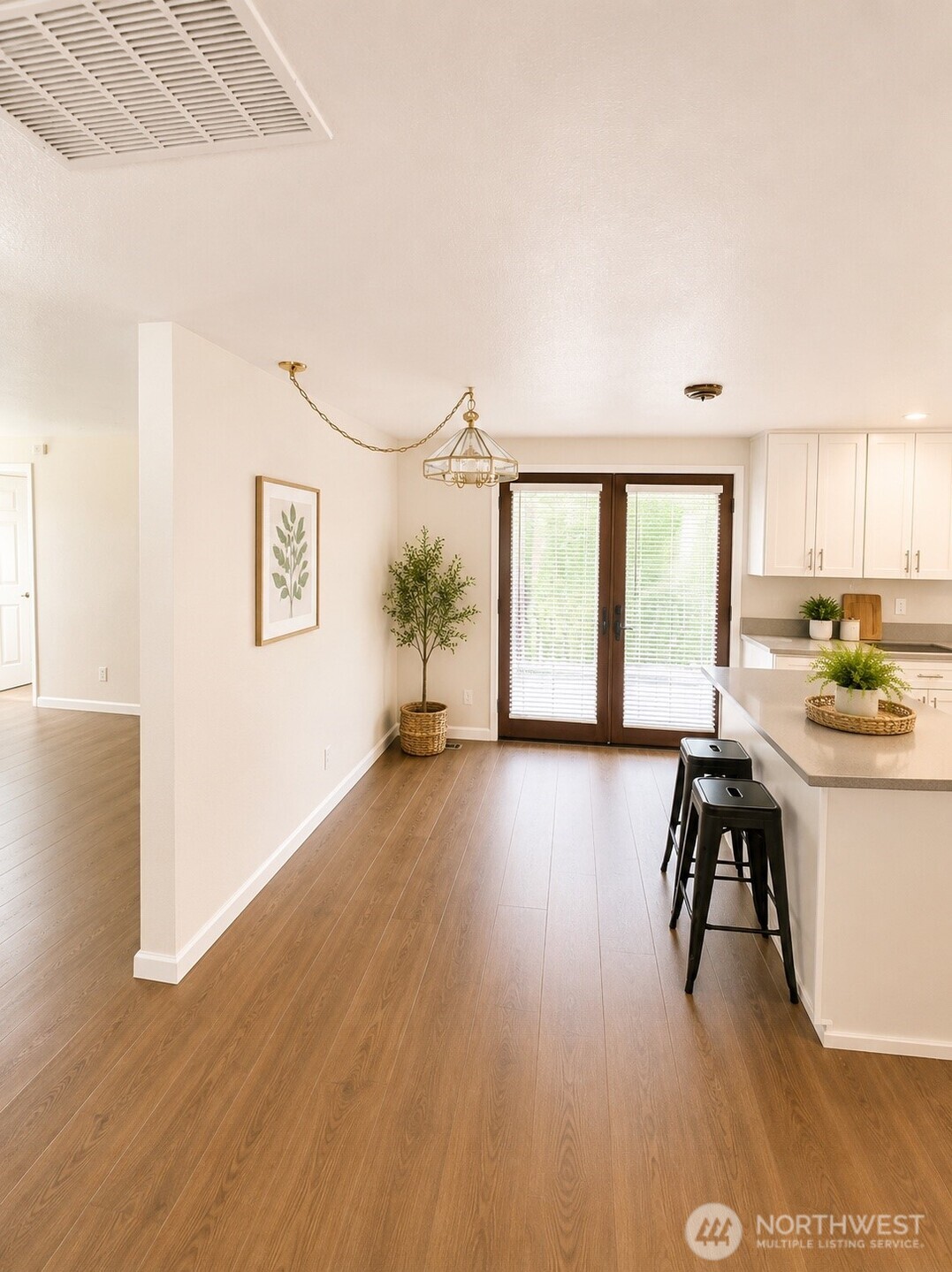 11210 133rd Avenue SE Rainier WA 98576