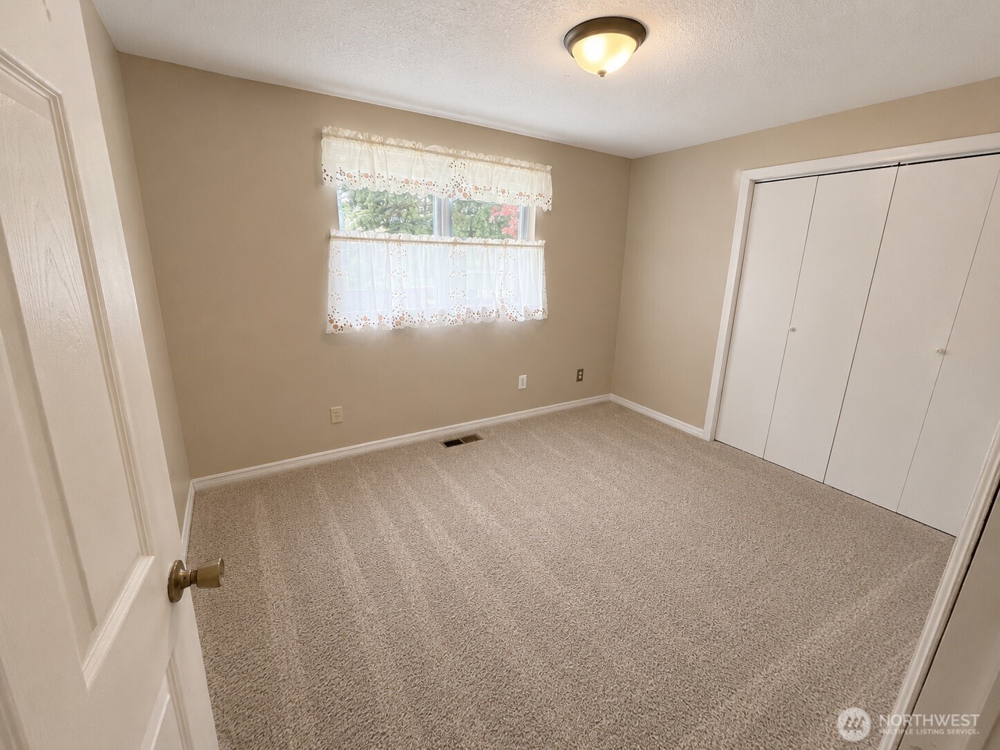 11210 133rd Avenue SE Rainier WA 98576